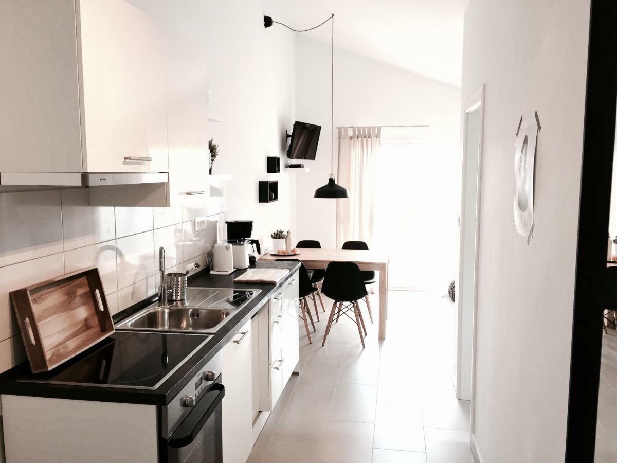 Apartmani Zivaljic Trogir Exterior photo
